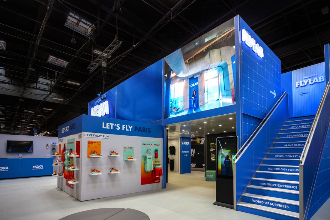 Two-storey Hoka stand