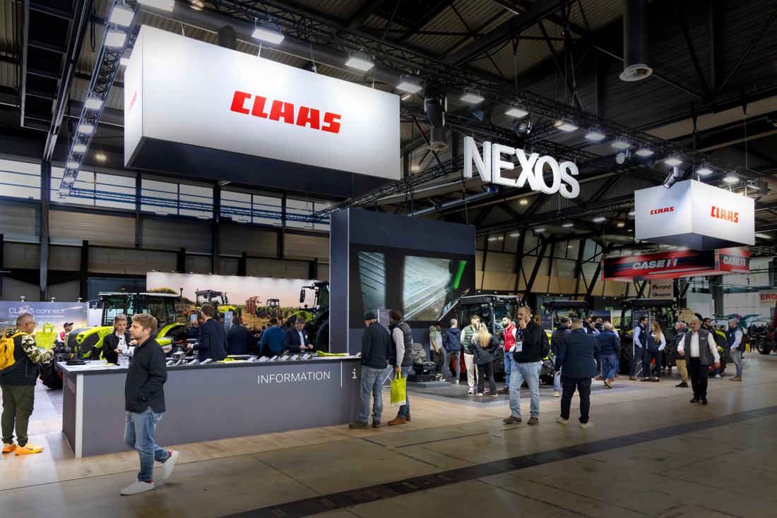 Claas stand with hanging banner